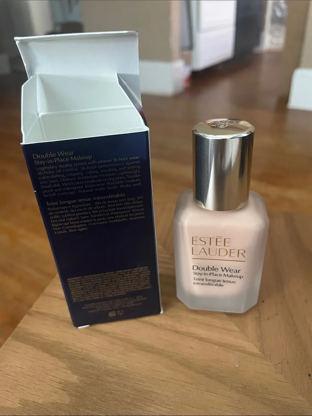 Estee Lauder Double Wear Foundation - Pebble (3C2) Light Beige